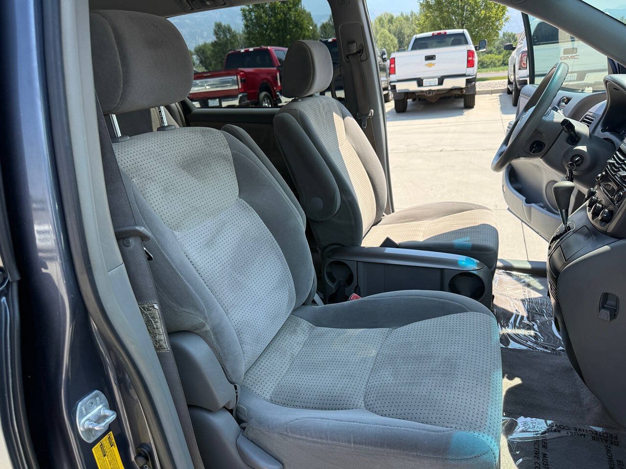 Used 2008 Toyota Sienna LE FWD image 25