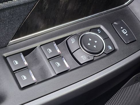 Used 2024 Ford F250 Lariat image 32