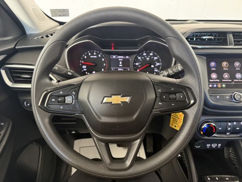 Used 2022 Chevrolet TrailBlazer LS image 15
