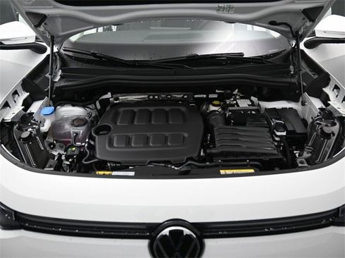 New 2026 Volkswagen Tiguan SE image 15