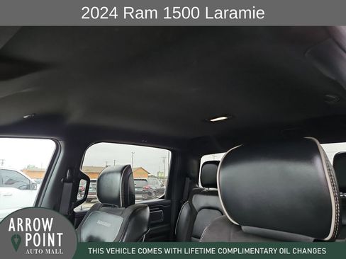 Used 2024 RAM 1500 Laramie AWD/4WD image 22