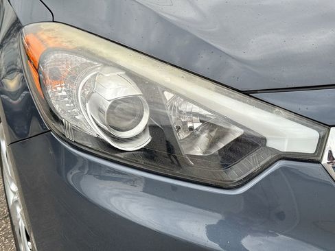 Used 2016 Kia Forte LX image 33