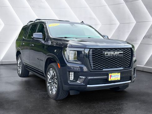 Used 2023 GMC Yukon Denali Ultimate w/ LPO, Floor Liner Package AWD/4WD image 8
