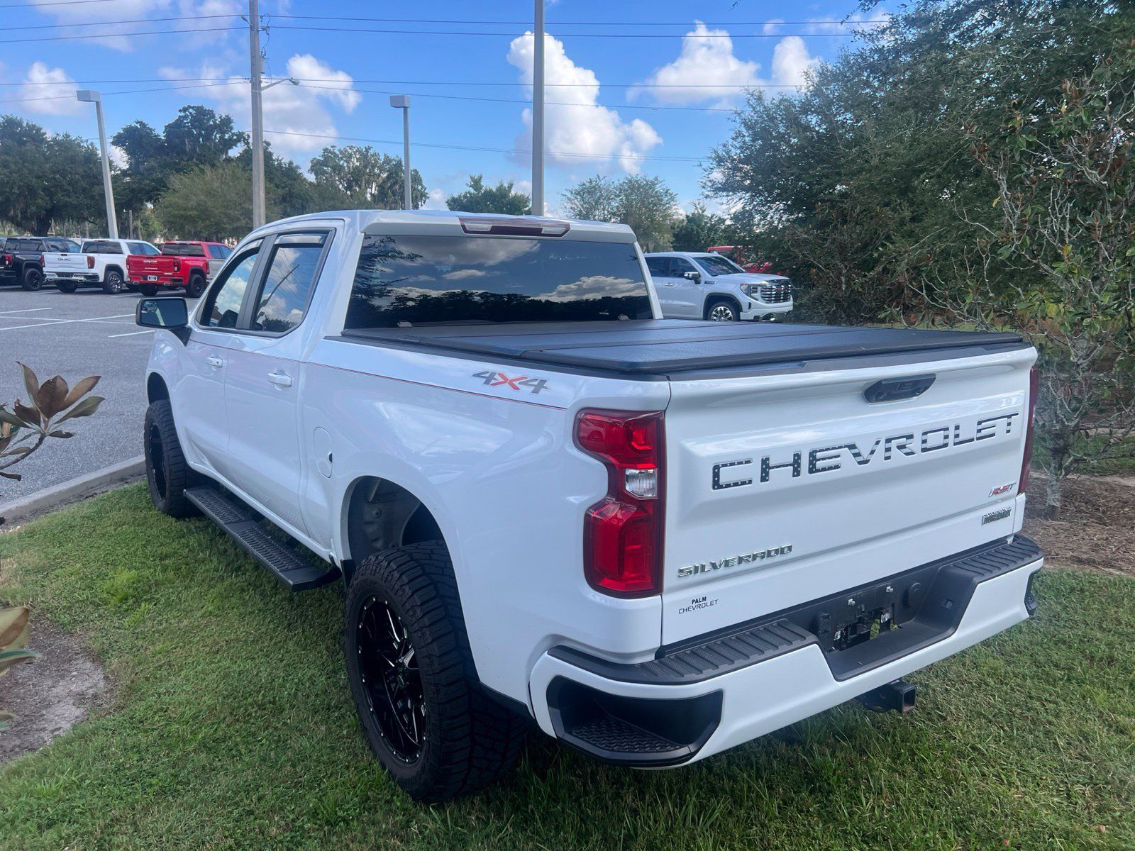 Used 2025 Chevrolet Silverado 1500 RST AWD/4WD image 4