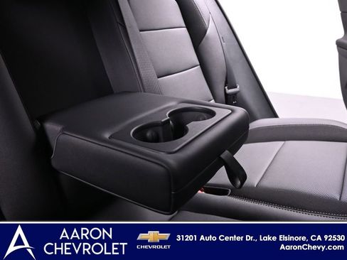 New 2026 Chevrolet Equinox EV LT w/ LPO, Blackout Package AWD/4WD image 26