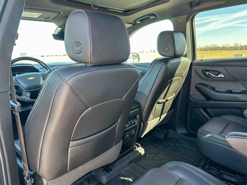 Used 2022 Chevrolet Traverse High Country w/ LPO, Floor Liner Package image 17