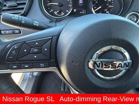 Used 2020 Nissan Rogue SL w/ Premium Package image 19
