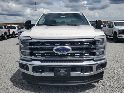 New 2026 Ford F250 Lariat w/ FX4 Off-Road Package image 3