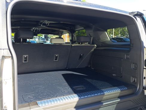 New 2026 GMC Hummer EV SUV image 8