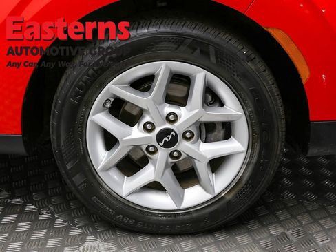 Used 2024 Kia Soul LX w/ Option Group 015 image 31