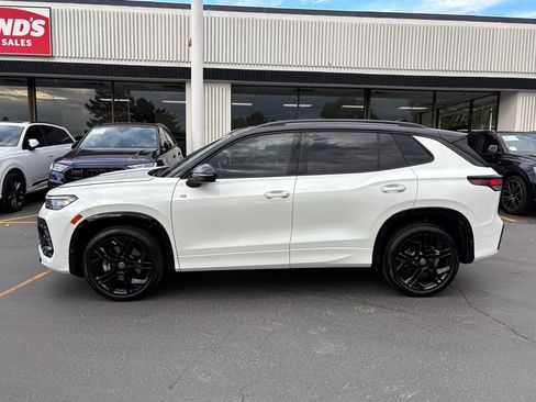 Used 2025 Volkswagen Tiguan SE R-Line AWD/4WD image 17