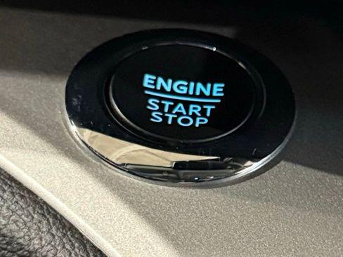 Used 2022 Ford Explorer XLT w/ Equipment Group 202A image 81