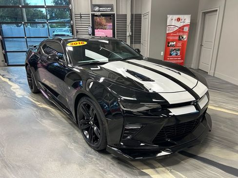 Used 2016 Chevrolet Camaro SS RWD image 1