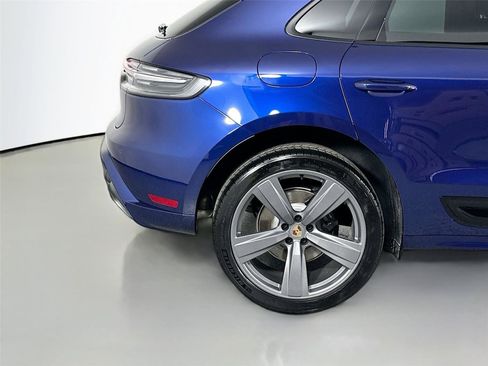 Certified 2026 Porsche Macan AWD/4WD image 13