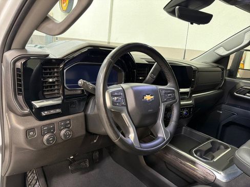 Used 2024 Chevrolet Silverado 3500 LTZ w/ LTZ Convenience Package image 18