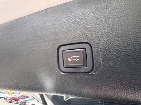 Certified 2023 Chevrolet Traverse RS w/ LPO, Floor Liner Package AWD/4WD image 13