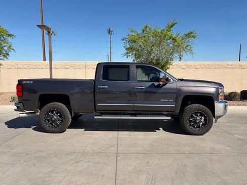 Used 2015 Chevrolet Silverado 2500 LTZ w/ Duramax Plus Package image 2