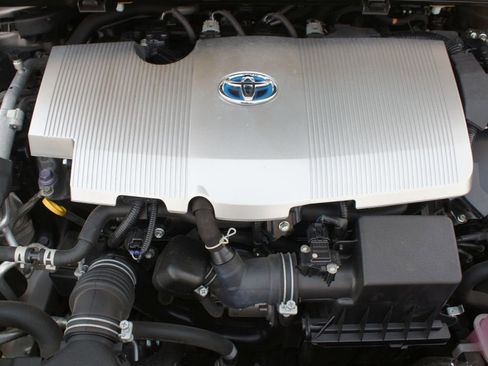 Used 2021 Toyota Prius Prime XLE image 29