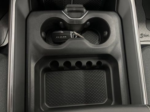 New 2026 RAM 1500 4x4 Crew Cab image 14