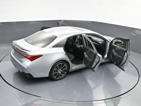 Used 2022 Toyota Avalon Touring image 49