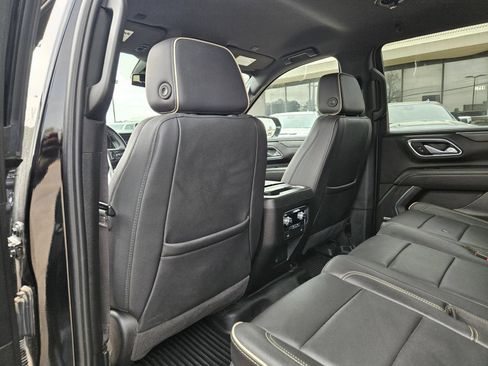 Used 2024 GMC Yukon SLT AWD/4WD image 23