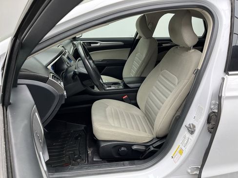 Used 2017 Ford Fusion S image 8