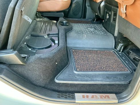 Used 2017 RAM 1500 Laramie Longhorn image 26