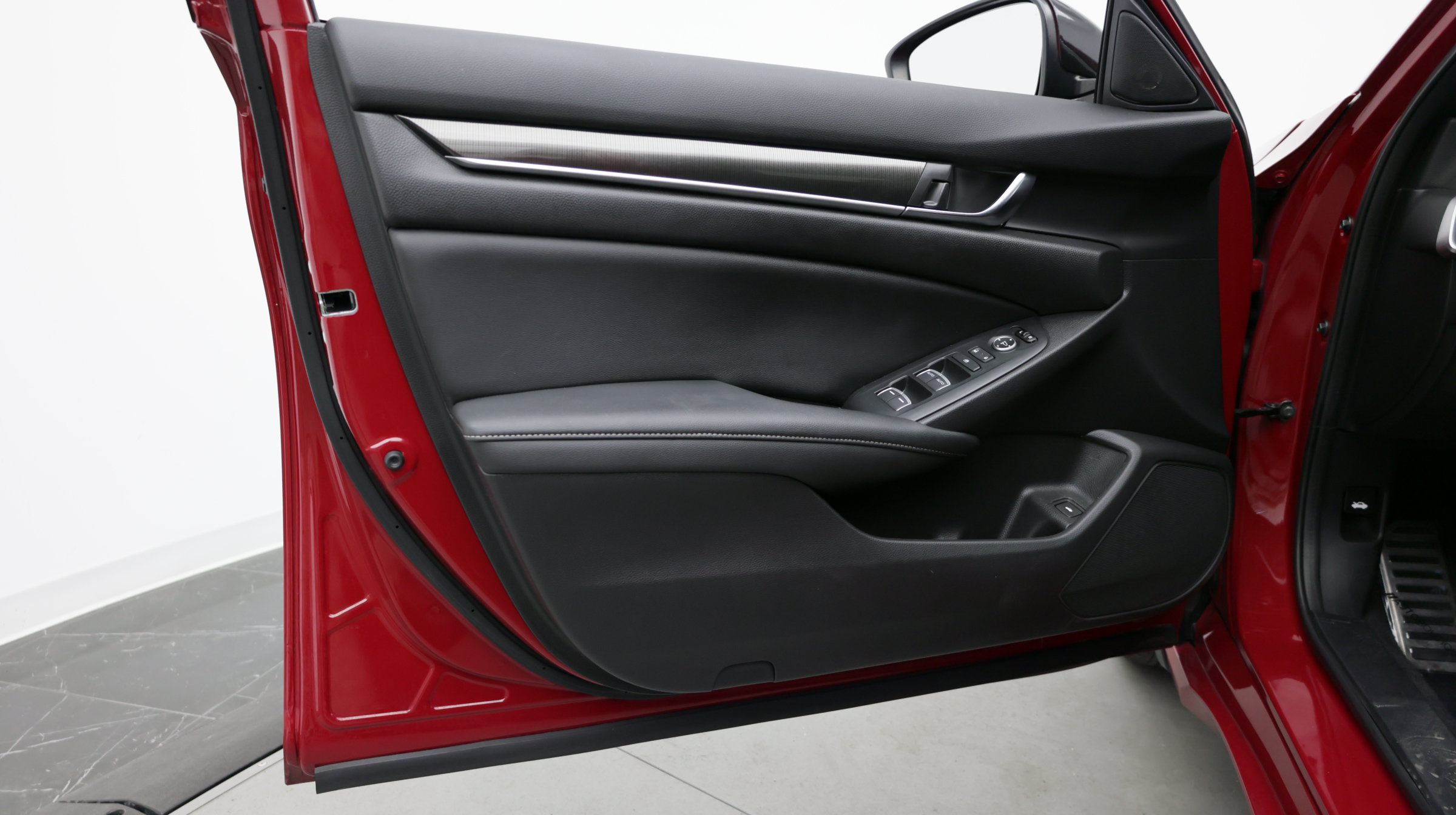 Used 2020 Honda Accord Sport image 11