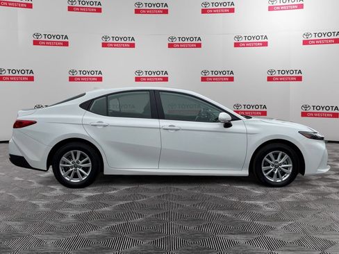 Certified 2025 Toyota Camry LE w/ Convenience Package AWD/4WD image 4