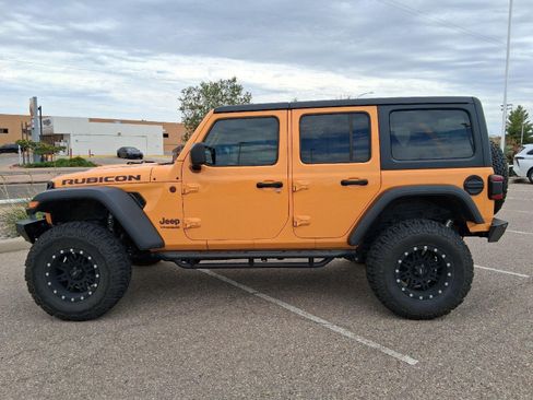 Used 2021 Jeep Wrangler Unlimited Rubicon AWD/4WD image 2