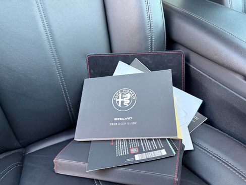 Used 2019 Alfa Romeo Stelvio AWD image 27