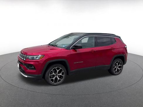 Used 2025 Jeep Compass Limited AWD/4WD image 7