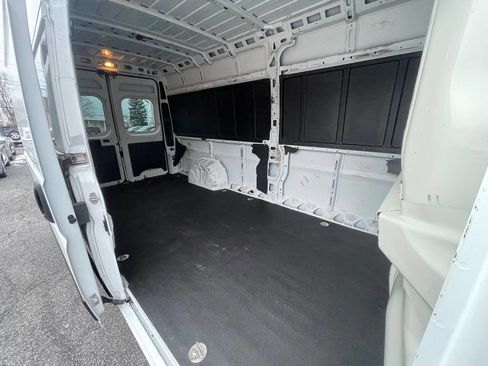Used 2022 RAM ProMaster 3500 w/ Premium Convenience Group image 32