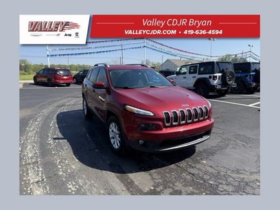 Used 2017 Jeep Cherokee Latitude w/ Cold Weather Group