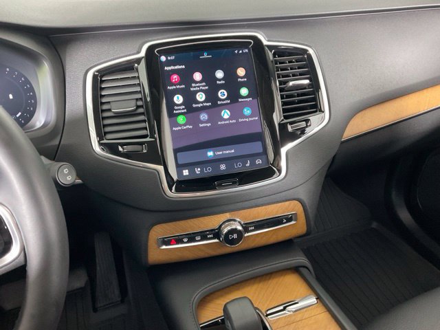 Certified 2025 Volvo XC90 B5 Plus w/ Protection Package AWD/4WD image 21