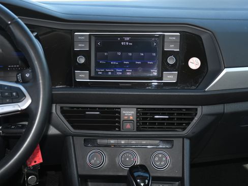 Used 2024 Volkswagen Jetta S image 15