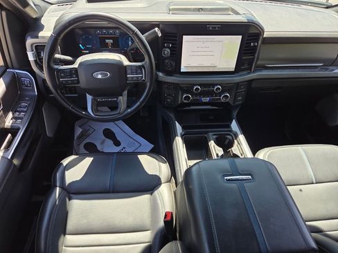Used 2025 Ford F250 Platinum w/ FX4 Off-Road Package AWD/4WD image 8