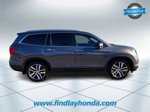 Certified 2018 Honda Pilot Touring image 3