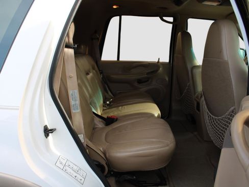 Used 1997 Ford Expedition Eddie Bauer image 33