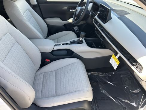 New 2027 Honda HR-V LX image 9