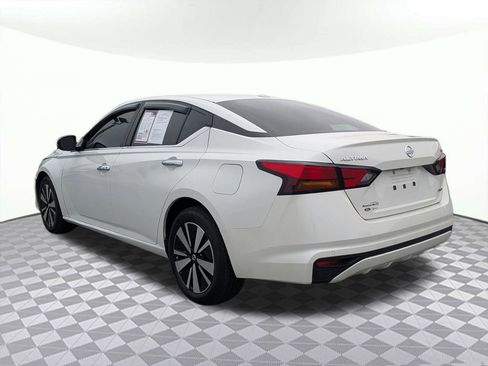 Used 2022 Nissan Altima 2.5 SV image 5