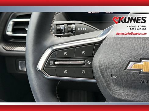 Used 2026 Chevrolet Traverse High Country AWD/4WD image 14