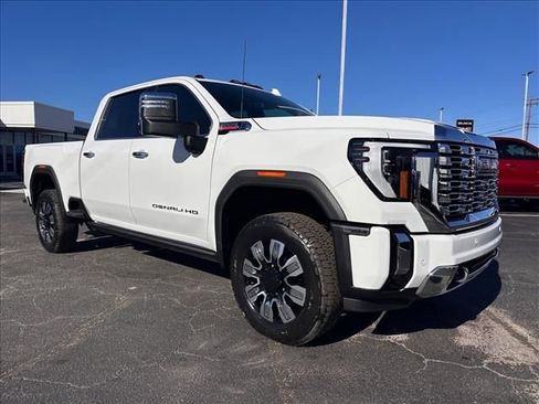 New 2026 GMC Sierra 2500 Denali w/ Denali Reserve Package image 2