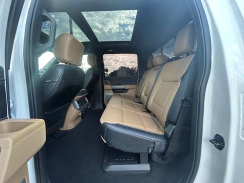 Used 2023 Ford F250 Lariat w/ Lariat Ultimate Package image 34