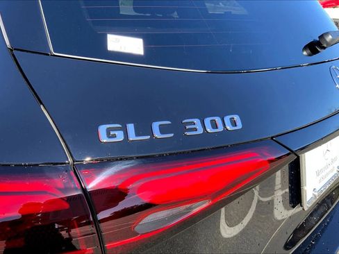 Used 2026 Mercedes-Benz GLC 300 4MATIC image 19