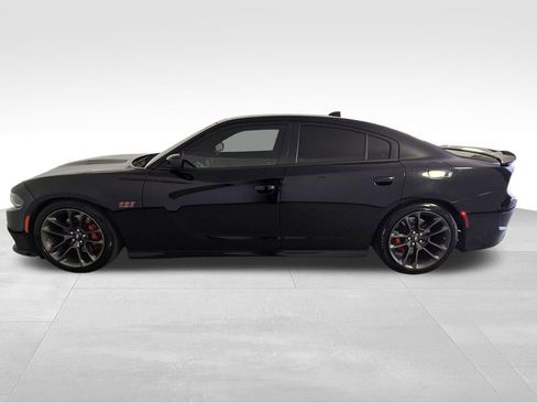 Used 2022 Dodge Charger Scat Pack RWD image 4