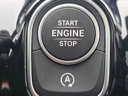 Certified 2025 Mercedes-Benz CLA 250 4MATIC image 33