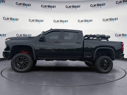 Used 2025 Chevrolet Silverado 2500 LTZ w/ LTZ Plus Package AWD/4WD image 2