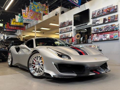 Used 2020 Ferrari 488 Pista Coupe RWD image 1