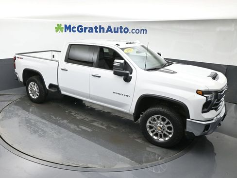 Certified 2025 Chevrolet Silverado 2500 LTZ image 3